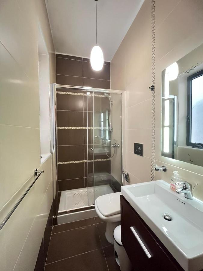 City Center Properties - Modern Two Bedroom Apartment With A Hot Tub And Amazing Location เซนต์พอลส์เบย์ ภายนอก รูปภาพ