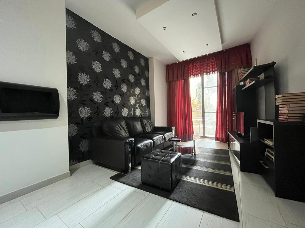 City Center Properties - Modern Two Bedroom Apartment With A Hot Tub And Amazing Location เซนต์พอลส์เบย์ ภายนอก รูปภาพ